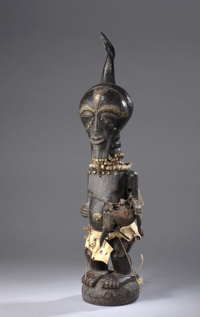 null SONGYE - Democratic Republic of Congo

Statuette

Wood with a dark brown patina,...