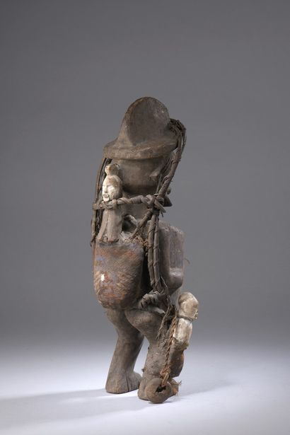 null TEKE fetish - Congo

Statuette used in the colonial market in wood covered with...