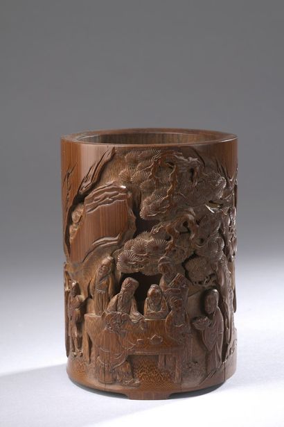 null CHINA

Carved bamboo bitong brush holder decorated with calligraphy under the...