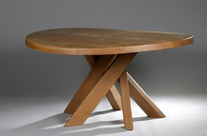 null 
Pierre CHAPO (1927 - 1987)

Mobilier de salle à manger en orme massif se composant...