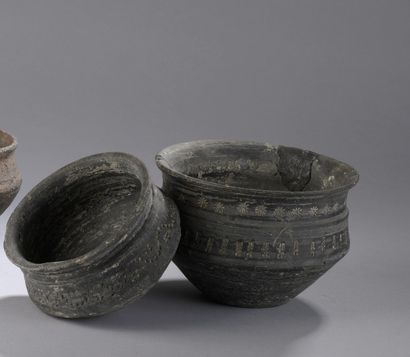 Set of two bowls with carinated body and...