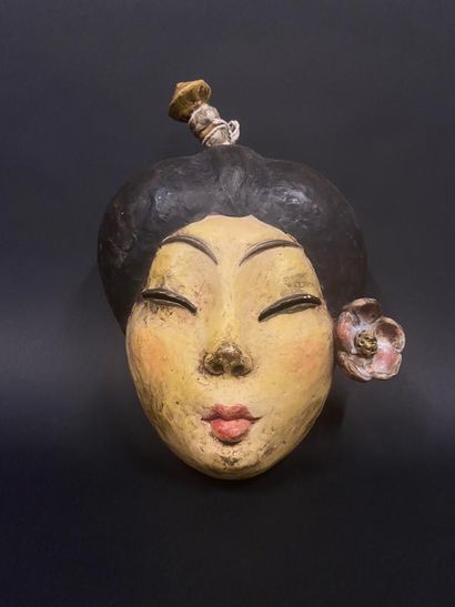 null Masque en terre cuite avec peinture polychrome.

Asie du Su-d-Est, XXème siècle

H....