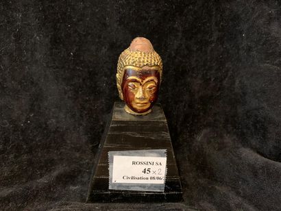 null Polychrome porcelain Buddha

Modern China, circa 1920

Height : 11.50 cm. 



A...
