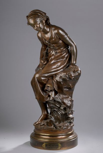 MOREAU Mathurin, 1822-1912 
La pêcheuse 
bronze...