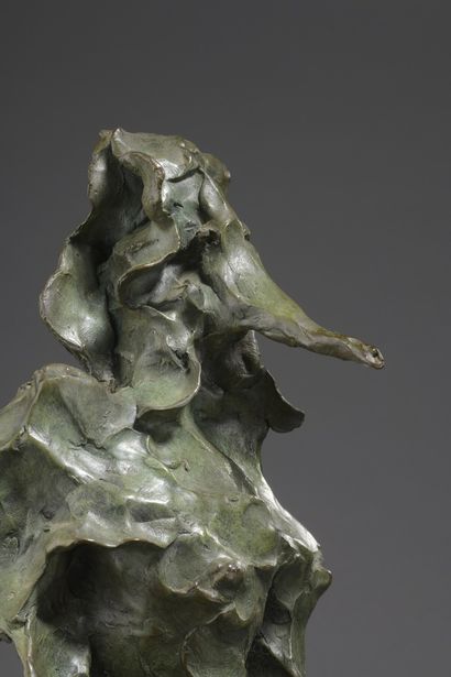 null BENATOV Leonardo, 1942-2018

Exploded figure

group in bronze with green shaded...