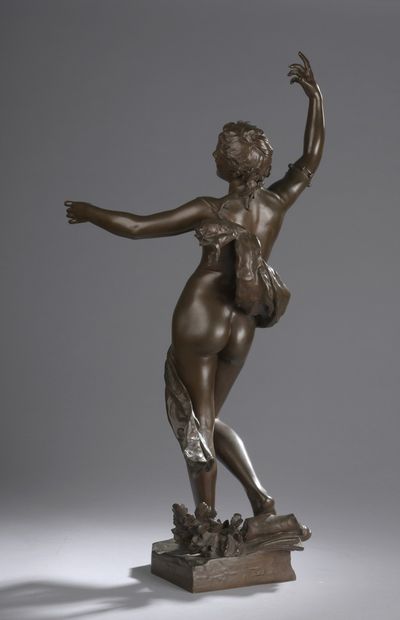 null CHARPENTIER Félix, 1858-1924

La Chanson

bronze à patine médaille, E. COLIN...