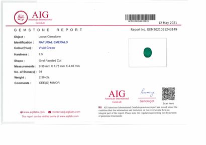 null Emeraude (vivid green) ovale sur papier.

Accompagnée d'un certificat AIG indiquant...