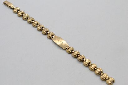null Bracelet en or jaune 18k (750) marqué "Andrée"

Tour de poignet : 16.5 cm. -...