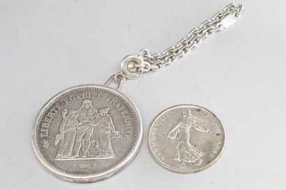 null Lot de deux pièces en argent une montée de 50 francs Hercule 1978 l'autre de...