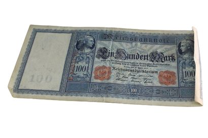 null Lot of foreign bills and bearer bonds.