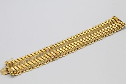 null Bracelet articulé en or jaune 18k (750)

Tour de poignet : env. 18.5 cm - Poids...