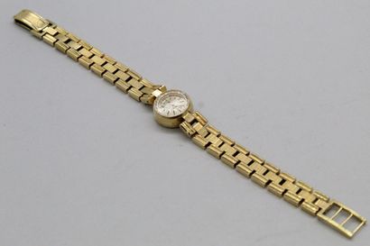 null LIP Genève

Montre bracelet de dame en or jaune 18k (750), boitier rond à index...