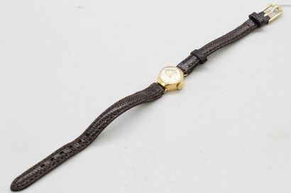 null ELECTRA

Montre bracelet de dame, la boîte ne or jaune 18k (750), index bâtons,...