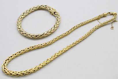 null Demi parure en or jaune 18k (750) comprenant un bracelet et un collier à maille...