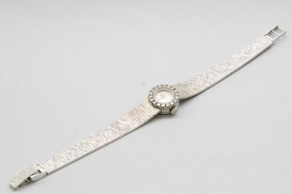 null FAVRE LEUBA 

Montre bracelet de dame, boîtier rond en or gris 18k (750), lunette...
