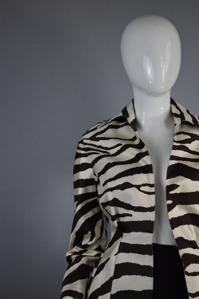 null THIERRY MUGLER 



Jacket with white and brown zebra print and geometric cut....