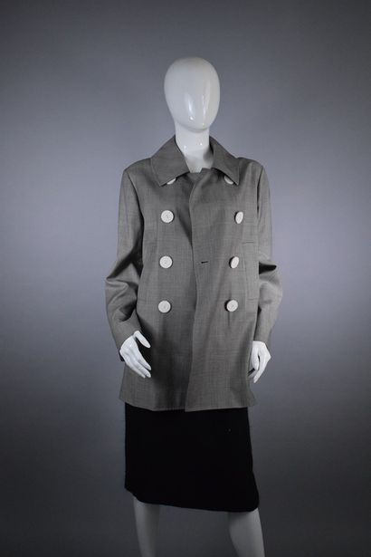 null CHRISTIAN DIOR 



White button-down coat with CD and Prince of Wales motif....