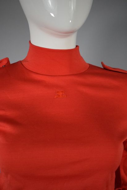 null COURREGES 



Blood orange long sleeve t-shirt with a funnel neck and snap shoulder...