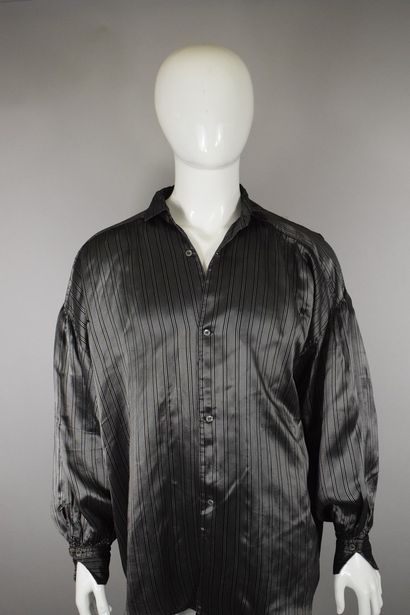 null JEAN PAUL GAULTIER for GIBO



Rare iridescent grey and silver striped shirt...