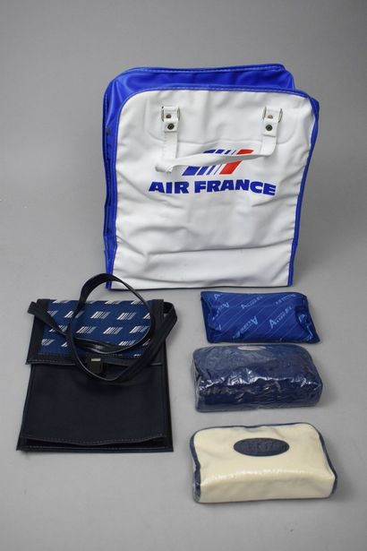 AIR FRANCE 
Circa 1970/80 
 
Lot de sacs...
