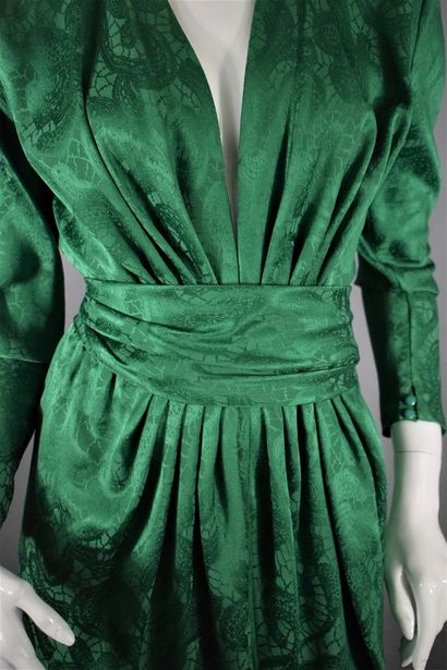 null ANDREA ODICINI

Circa 1980



Bright green silk cocktail dress with plunging...