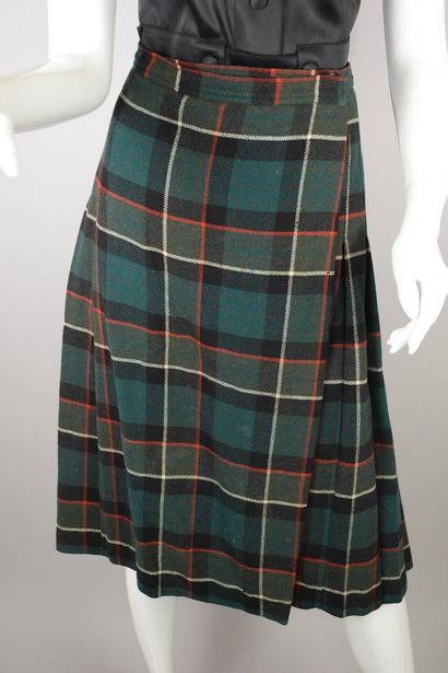 null YVES SAINT LAURENT Left Bank

Circa 1970



Pleated skirt inspired by kilt in...