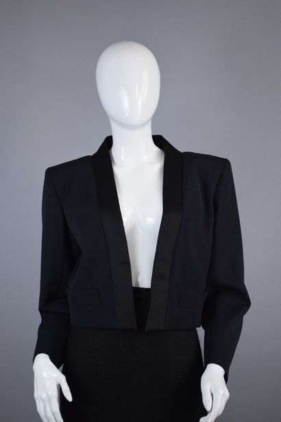 null YVES SAINT LAURENT Left Bank



Short jacket in wool and silk in a minimized...
