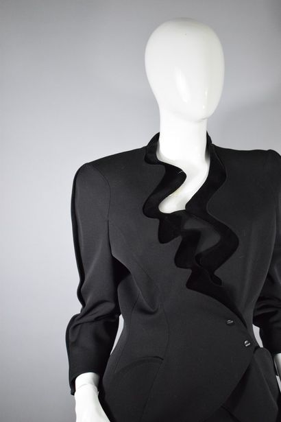 null THIERRY MUGLER 



Fall-Winter 1988/1989

Iconic black wool zigzag suit with...