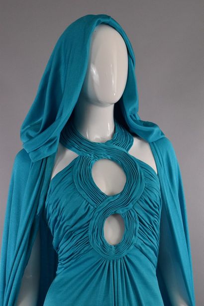 null LORIS AZZARO Haute couture



Rare ensemble composé d'une robe et d'une cape...