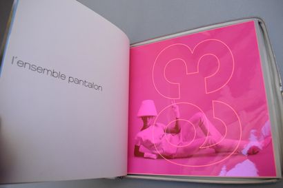 null COURREGES



Book "Courrèges" by Erik Orsenna, published by Xavier Barral, with...