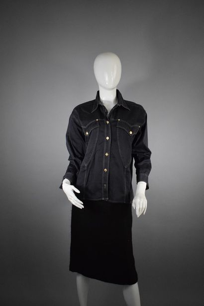 null VERSACE JEAN COUTURE 



Western-inspired night cotton jacket with geometric...