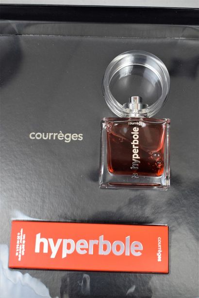 null COURREGES



Perfume box "hyperbole" including a travel eau de parfum and an...