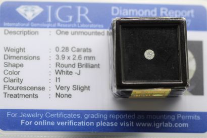 null Diamant "white J" rond sous scellé.

Accompagné d'un certificat de l'IGR indiquant...
