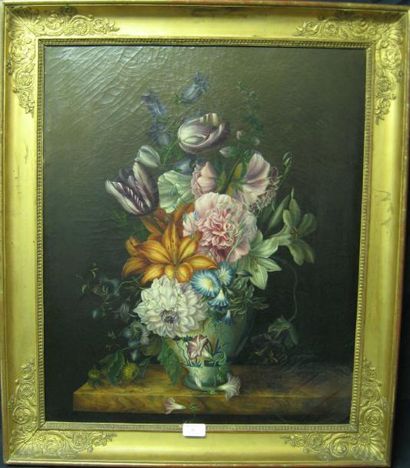École FRANÇAISE du XIXe siècle Vase de fleurs sur un entablement Huile sur toile....