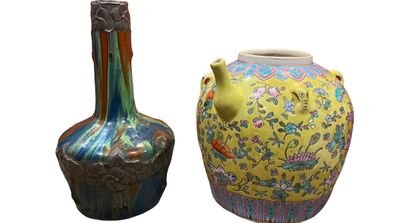 Lot comprenant :

- Vase en céramique multicolore...