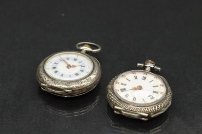 Lot of two silver collar watches including:

-...