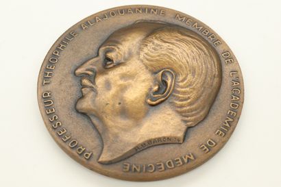null Table medal in bronze

Obverse: left profile of Professor Théophile Alajouanine...