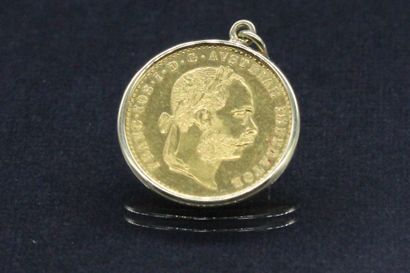 null Pendentif en or jaune 18k (750) retenant 1 Ducat François Joseph Ier, 1915 .

Poids...