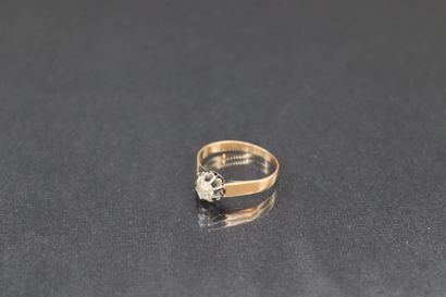 Solitaire ring in 18k (750) yellow and white...