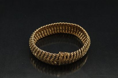 Yellow gold bracelet 18k (750).

Eagle head...