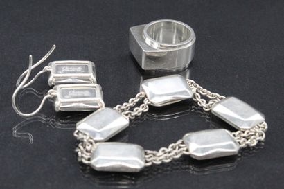 null CHRISTOFLE 

Silver set including: a ring, a pair of earrings and a bracelet...