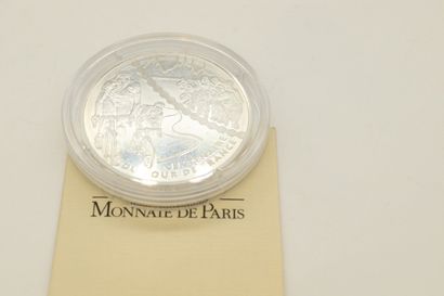 null Lot de pièces en argent comprenant :

- une pièce de 10 Francs (1965) 

- une...