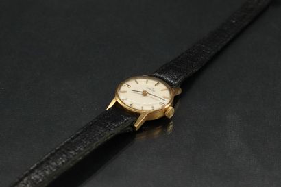 OMEGA

Lady's wristwatch, 18k (750) yellow...