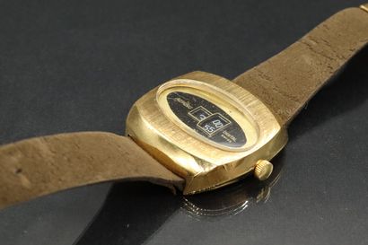 ACTION

Men's watch, gilt metal case, hour...