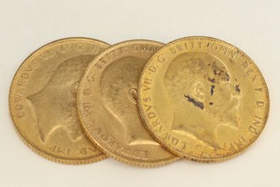 Three gold coins of 1 sovereign Edward VII.

1909...