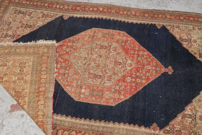 null Very fine, old and rare Senneh carpet - Northwest Persia 

Circa 1880

Wool...