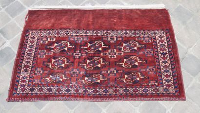 null Saddle cloth Chuval Yomud Bukhara - Turkmen

End of XIXth century

Wool velvet...