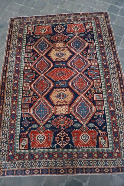 null Original Kabristan carpet - Caucasus

Mid 20th century

Wool velvet on wool...