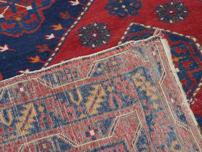 null Important and old Kouba carpet - Caucasus

End of the XIXth - Beginning of the...