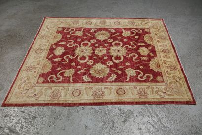 null Large Chobi Agra carpet - India

Circa 1980

Wool velvet on cotton backing

Size...